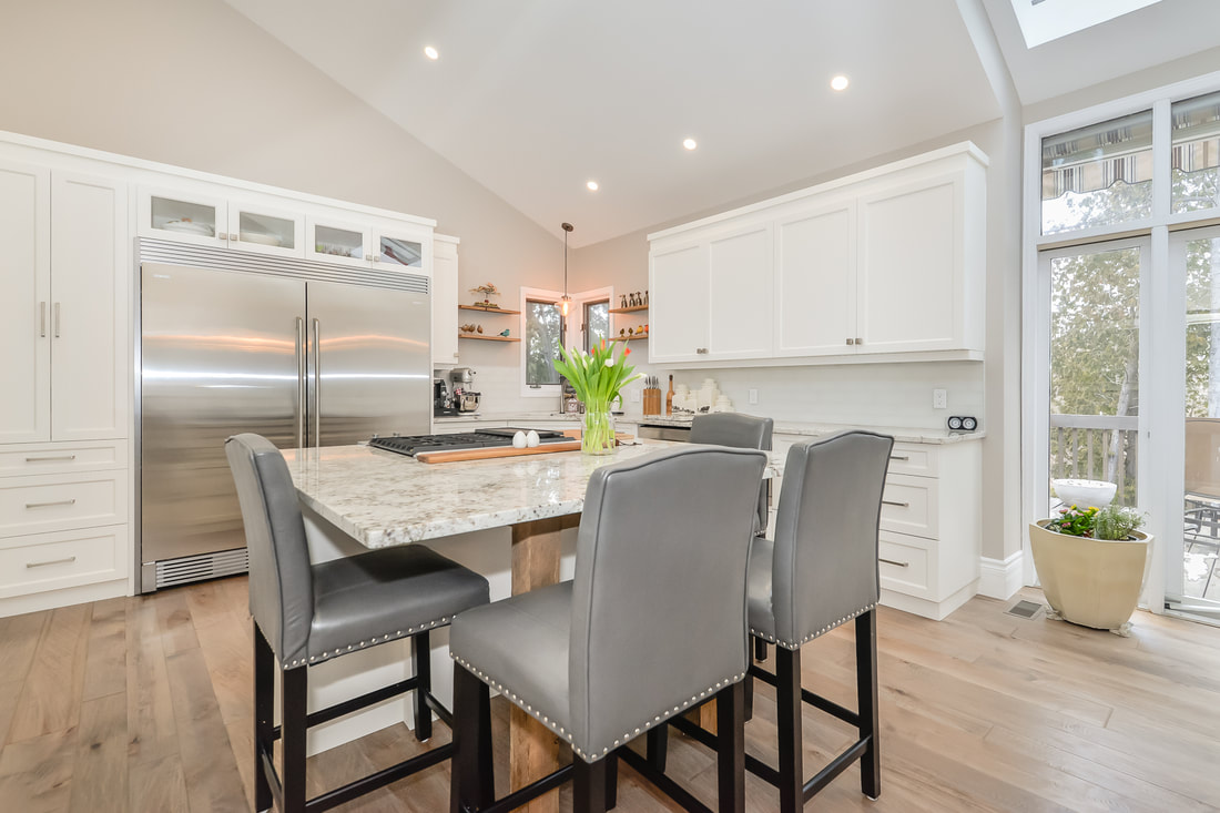 Updated modern kitchen in Elora, home staging property styling 